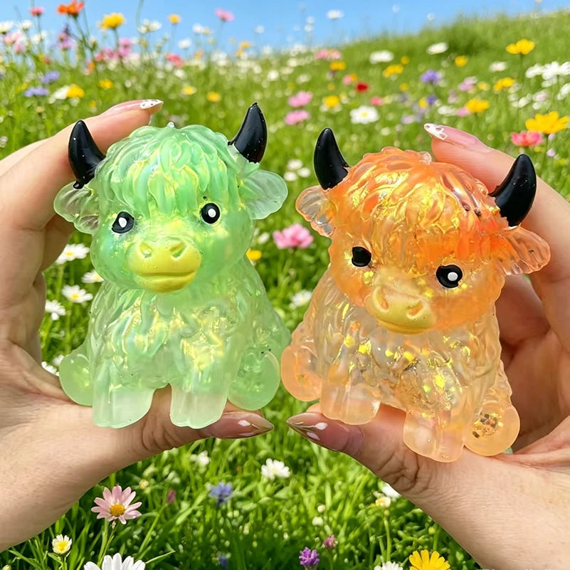 Glitter Highland Cow Squishy - Gooey Slow Rise Squeeze Toy